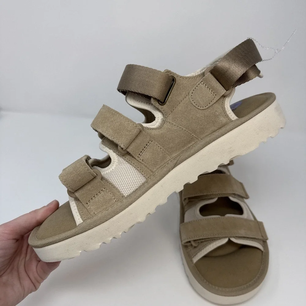 UGG GoldenGlow‎ Mens Size 10 Sandal Sand Tan Suede Mesh Strappy 1153095 NEW